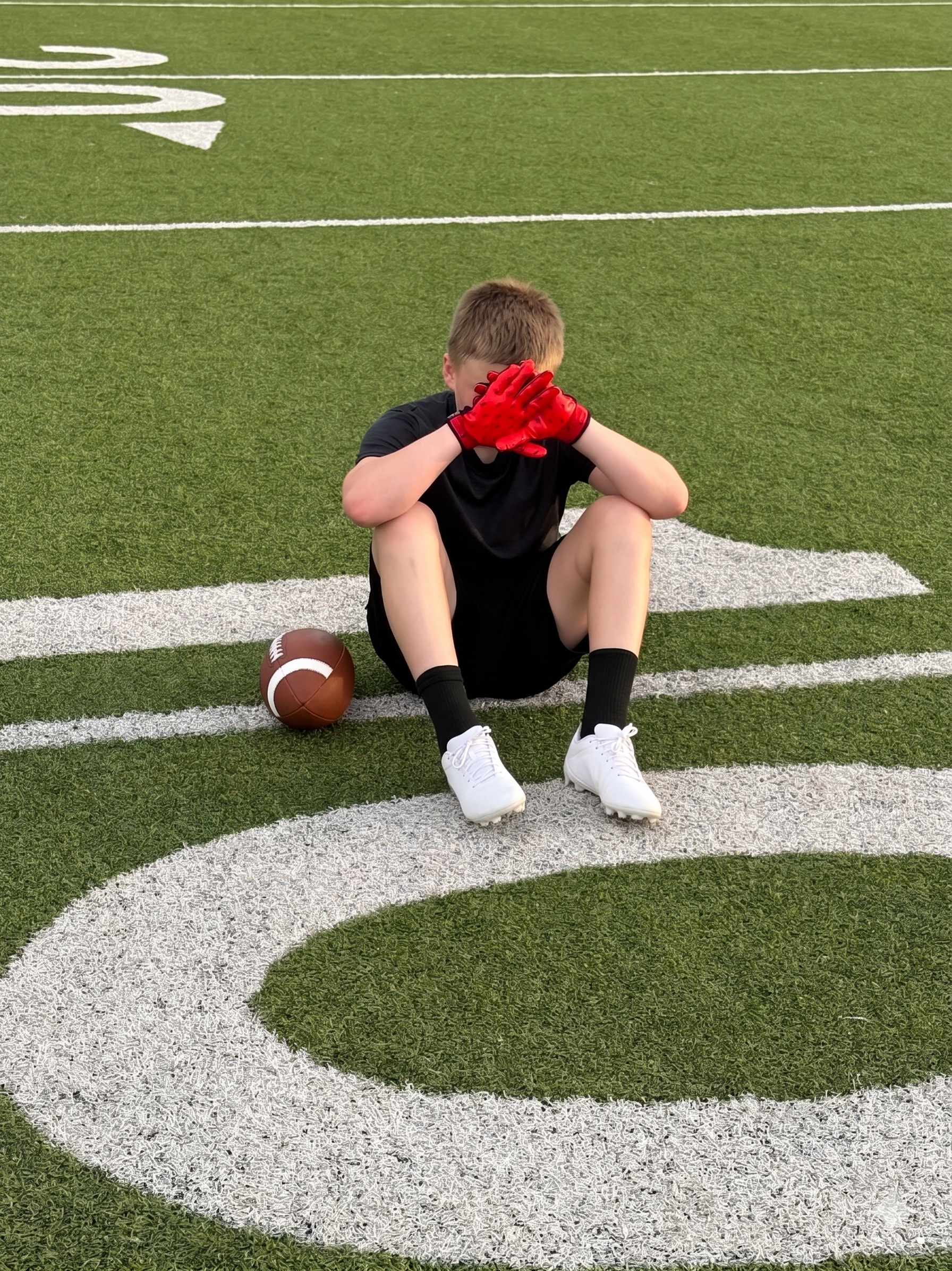 Lightning WR Football Gloves